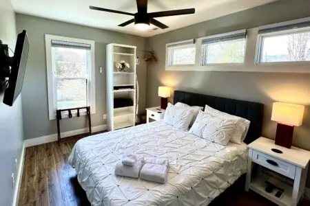 Cottage 2nd Bedroom