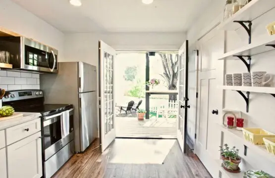 Cottage Kitchen