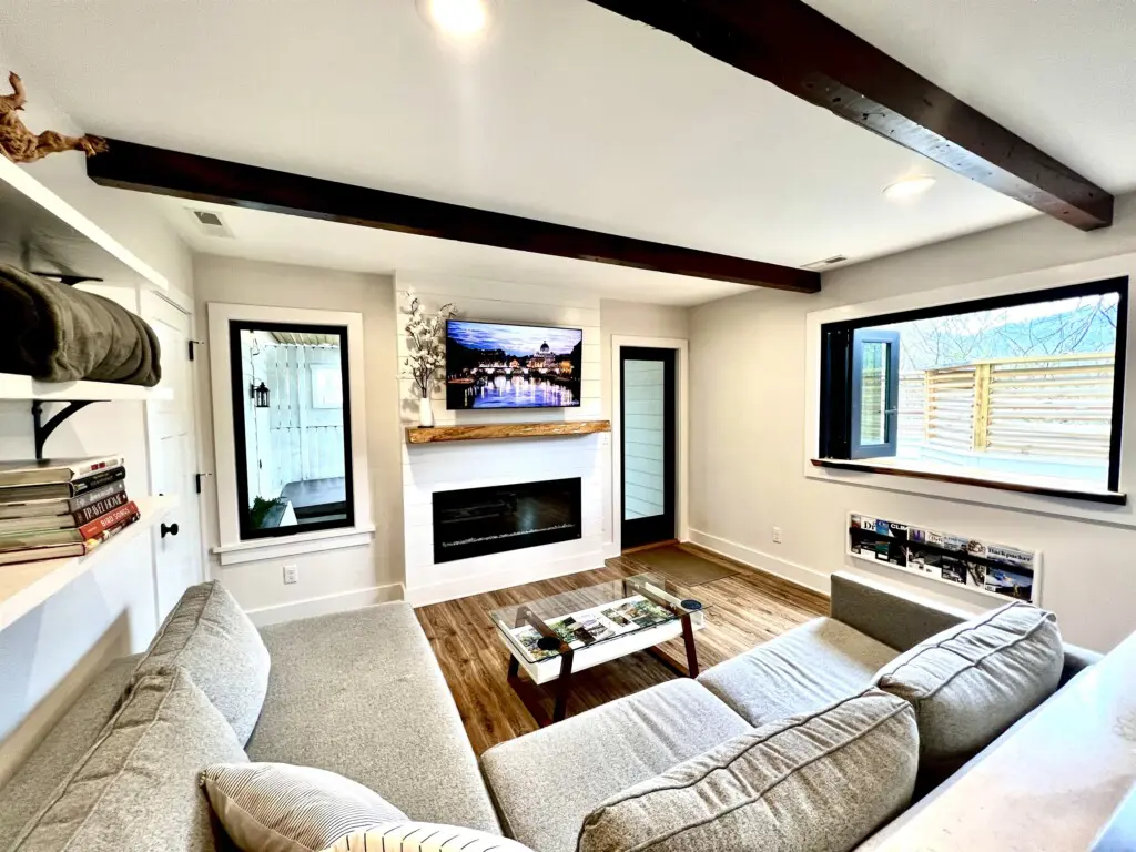 5f63f0128e444958beeb768d0b72f026 LargeOriginal.jpg