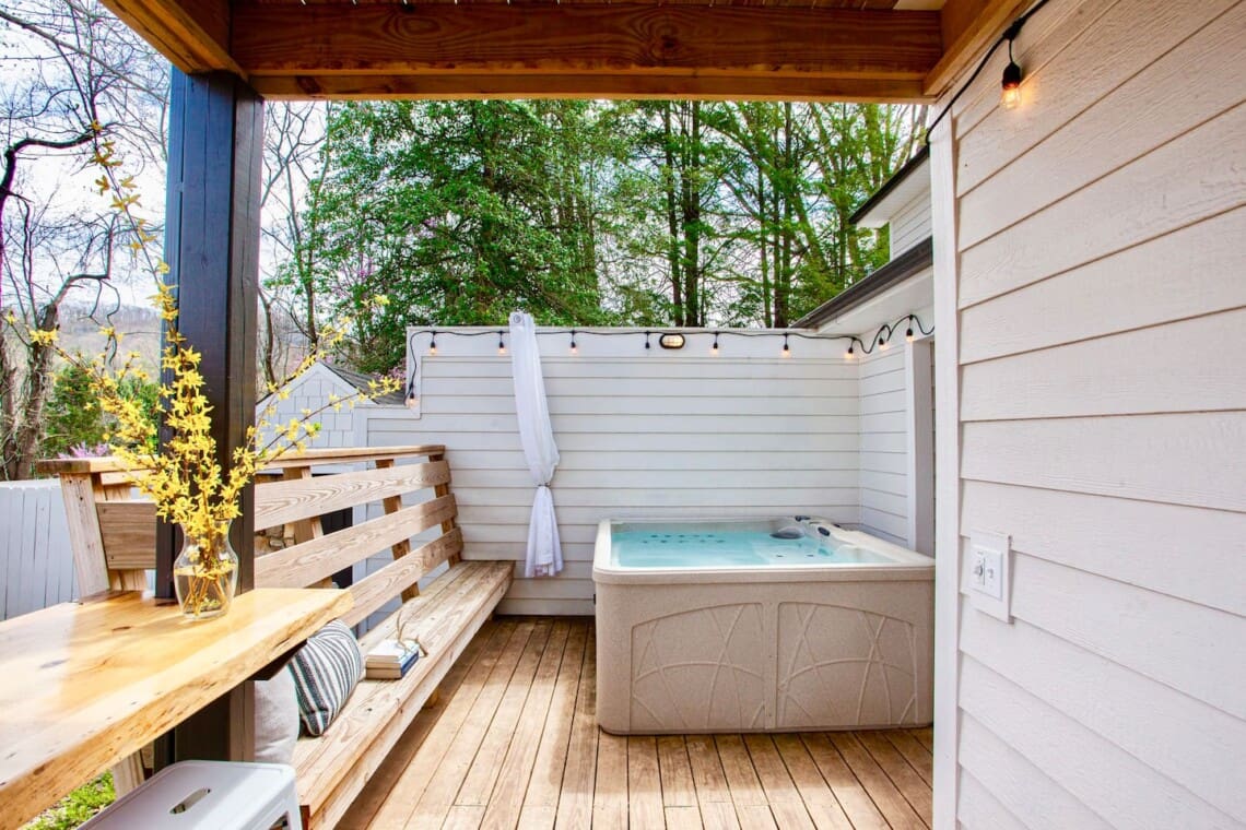 Cottage HT