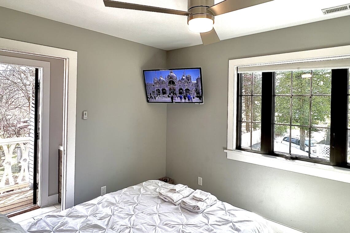 Arch 2nd Bedroom